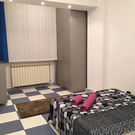 Center University Apt * Bukurešť