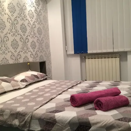 Lägenhet Center University Apt Bukarest