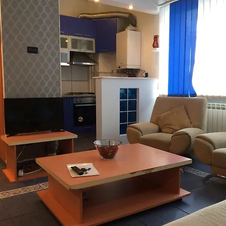 Center University Apt Lägenhet Bukarest
